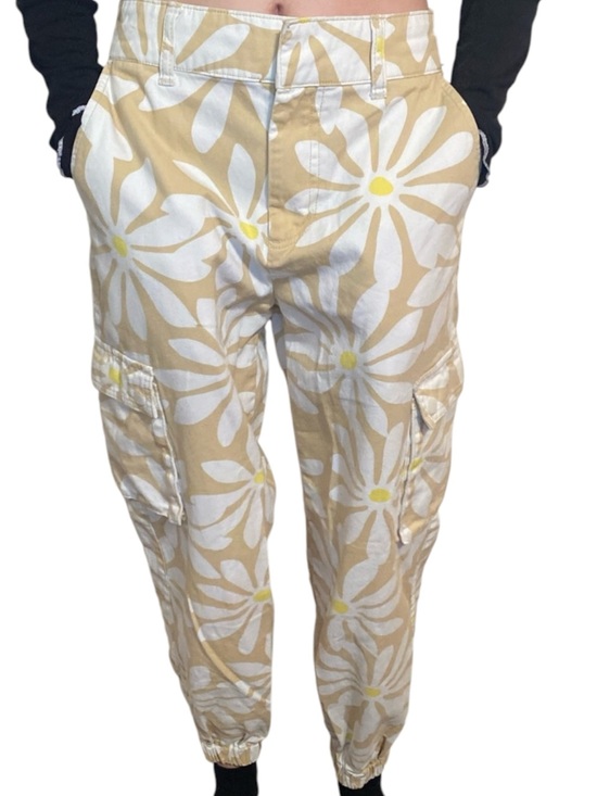 Forever 21 Pants - Forever 21 Beige Cargo Joggers with White Daisy Print size small